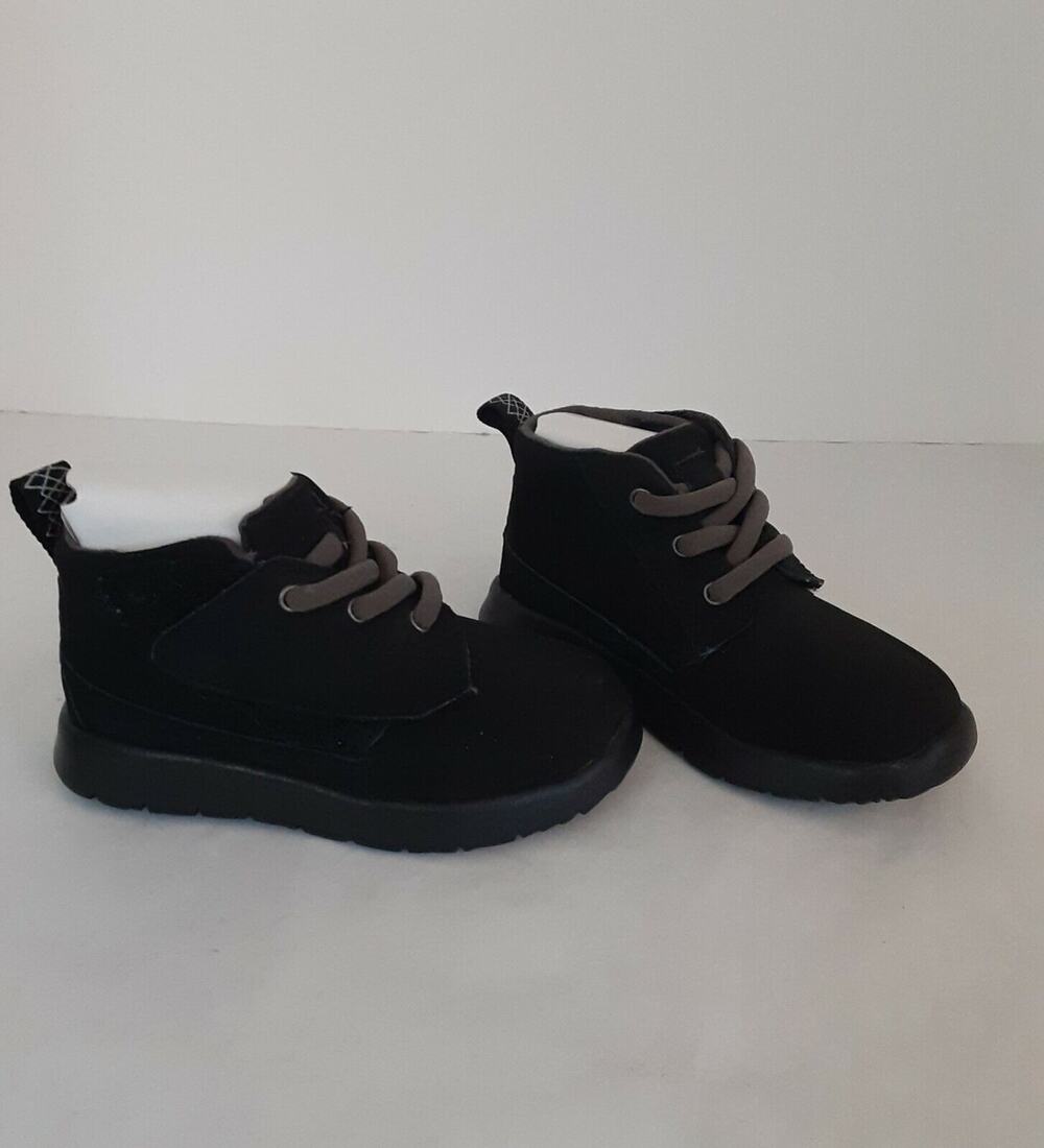 Uggs Toddler Boots sz 7 Treadlite Suede Leather New Comfy Trendy